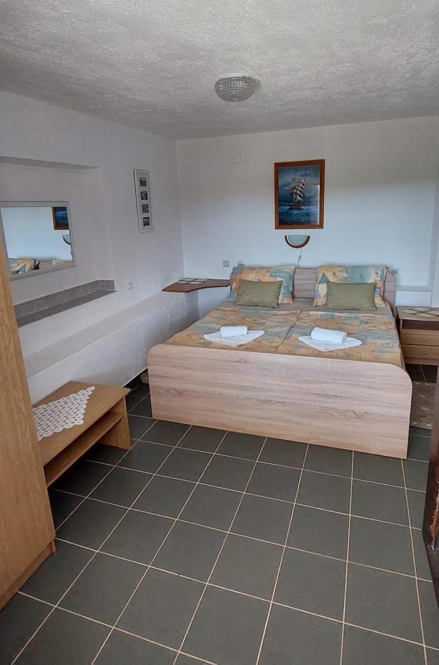 Milijana Apartments Rab Rab Town Rum bild